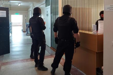 В больнице Новосибирска потеряли маленького пациента – он ушёл, но потом вернулся В больнице Новосибирска потеряли маленького пациента – он ушёл, но потом вернулся