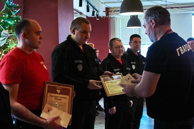 Тушат пожары, ловят энерговоров и защищают людей Тушат пожары, ловят энерговоров и защищают людей