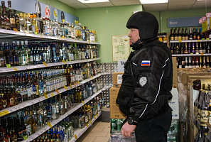 Спиртное лилось рекой