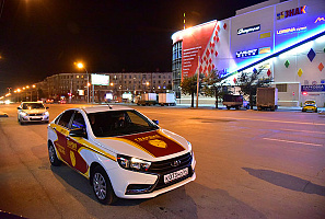 Гвардейцы успокоили буйного посетителя